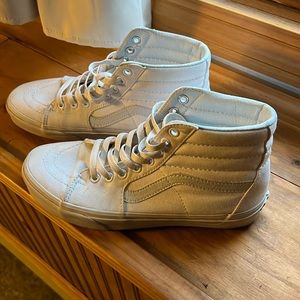 Size 8 woman’s white vans high top